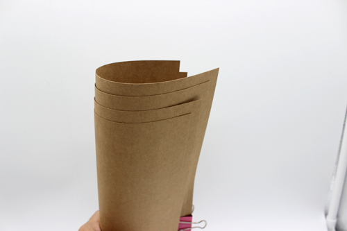 涂布牛卡紙屬性 涂布??垖傩? width=